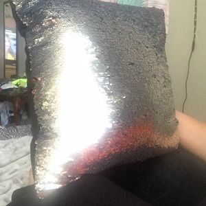 Sequins reverse pillow